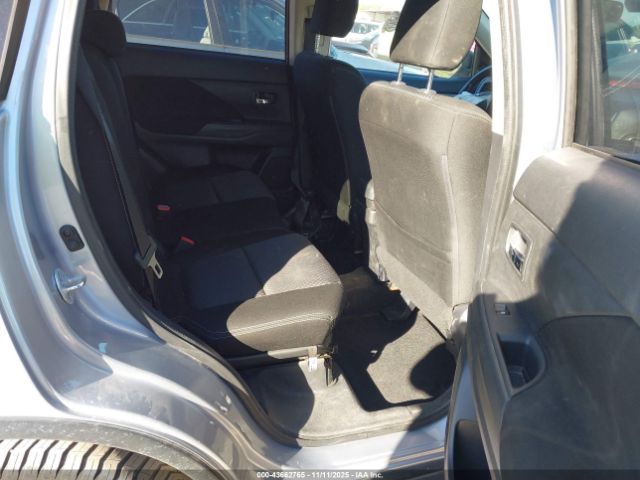 2017 MITSUBISHI OUTLANDER JA4AD2A34HZ030357 Photo 7