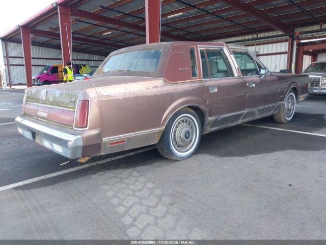 1987 LINCOLN TOWN CAR 1LNBM82F1HY670517 Photo 3
