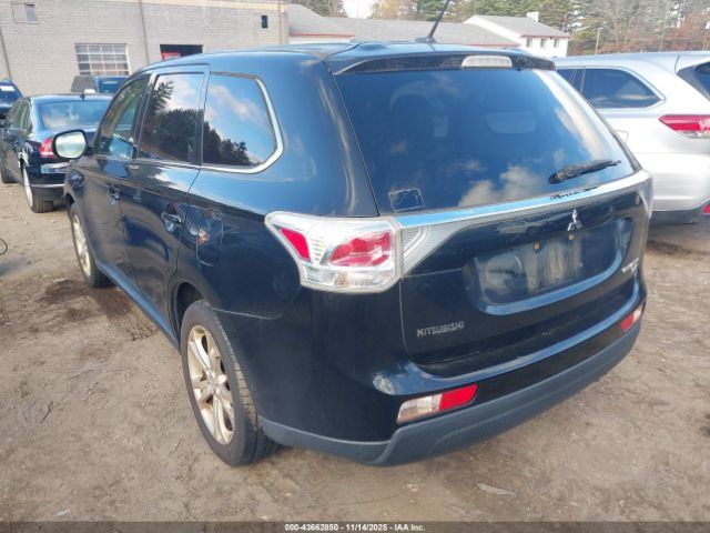 2014 MITSUBISHI OUTLANDER JA4JZ4AX4EZ009567 Photo 2