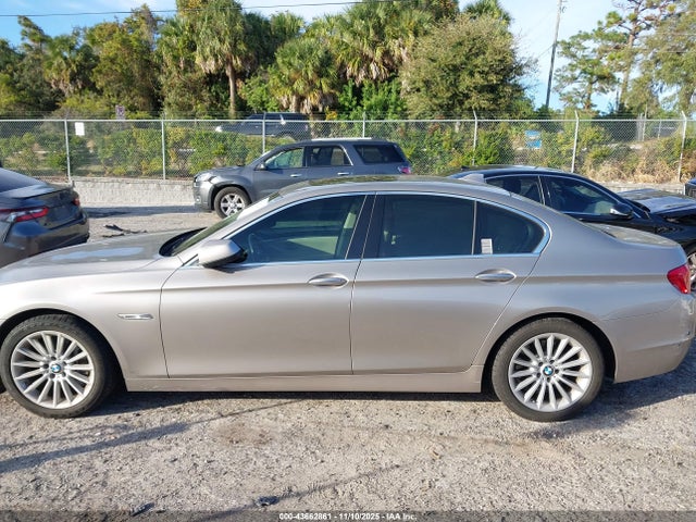 43662861 :رقم المزاد ، WBAFR7C58BC805307 vin ، 2011 Bmw 535i مزاد بيع
