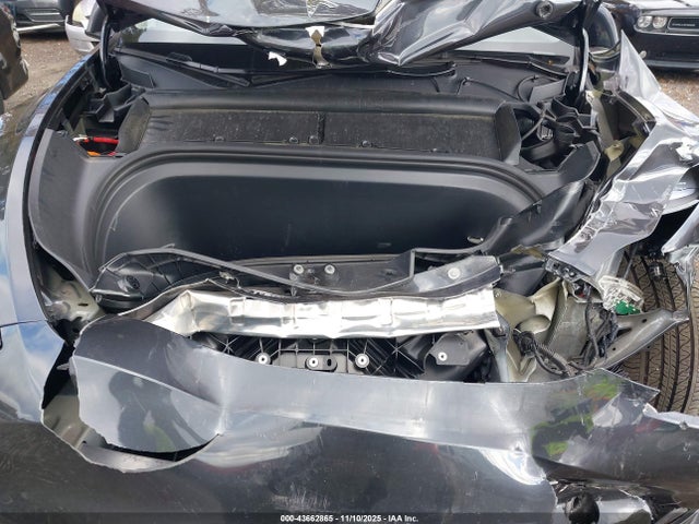 2025 TESLA MODEL Y 7SAYGDEE8SF299948 Photo 9