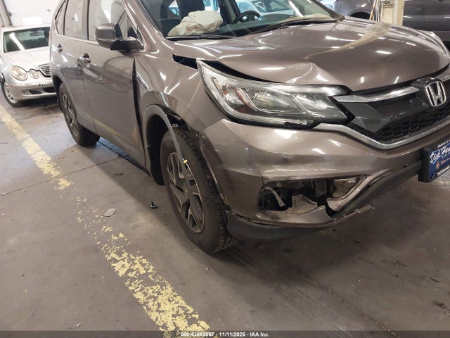 Honda CR-V SE 2016 2HKRM4H44GH683019 Image 6