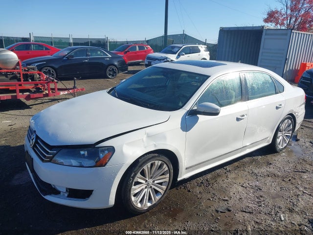 2015 Volkswagen Passat 1.8t Se მანქანა იყიდება აუქციონზე, vin: 1VWBS7A33FC030330, აუქციონის ნომერი: 43662868