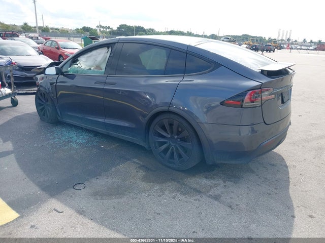 2023 TESLA MODEL X 7SAXCAE55PF365093 Photo 2