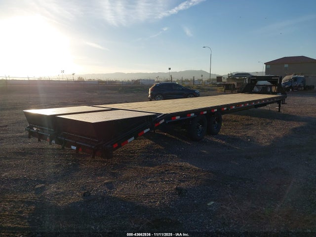 5WWGF4028T6043212 Delco Flatbed