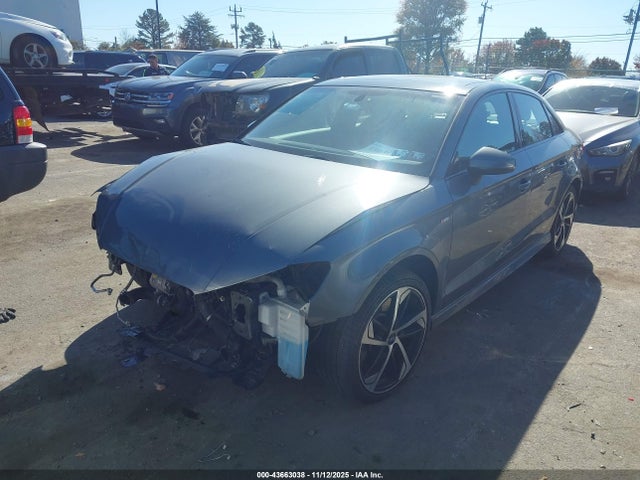 2020 AUDI A3 WAUBEGFF6LA005262 Photo 1