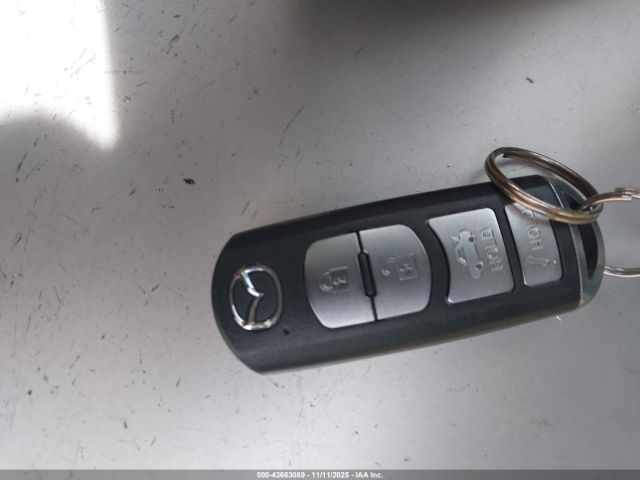 2018 MAZDA MAZDA6 JM1GL1TY4J1317966 Photo 10