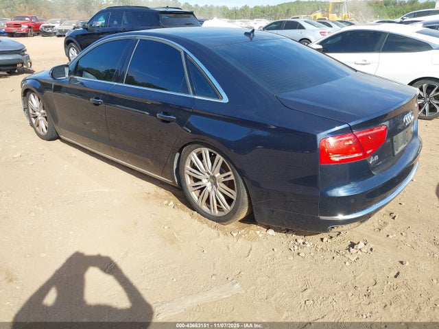 2014 AUDI A8 WAUA2AFD4EN005739 Photo 2