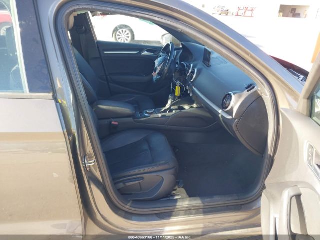 2016 AUDI A3 WAUA7GFF9G1012346 Photo 4