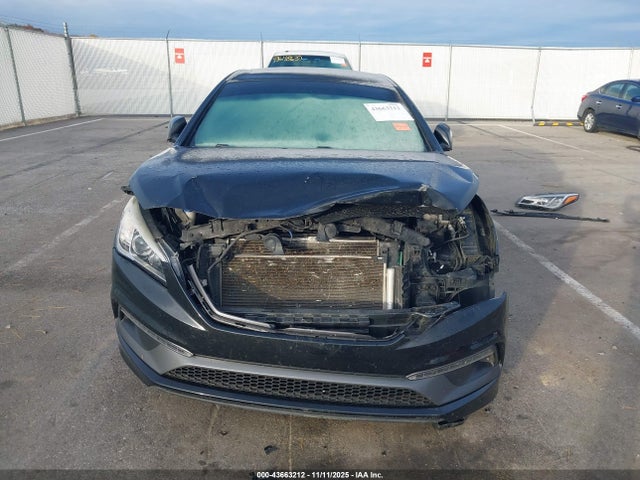 2017 Hyundai Sonata Sport მანქანა იყიდება აუქციონზე, vin: 5NPE34AF9HH504505, აუქციონის ნომერი: 43663212