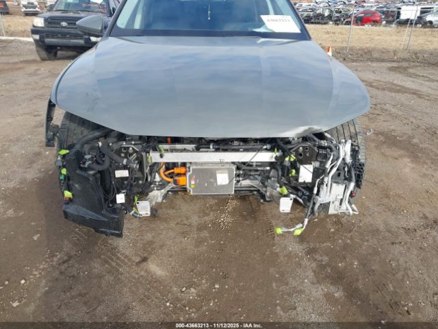 2024 AUDI Q8 E-TRON WA16AAGE9RB062670 Photo 5