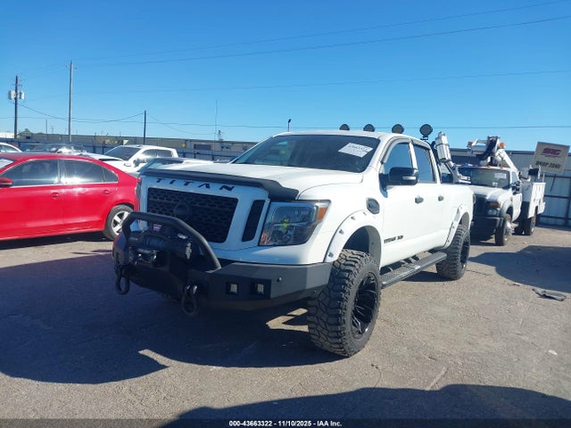 1N6AA1F35JN525775 Nissan Titan Xd S Gas