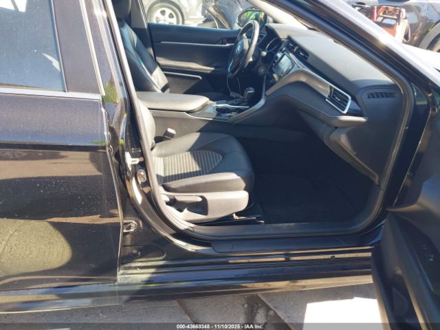 2018 TOYOTA CAMRY 4T1B11HK3JU003885 Photo 4