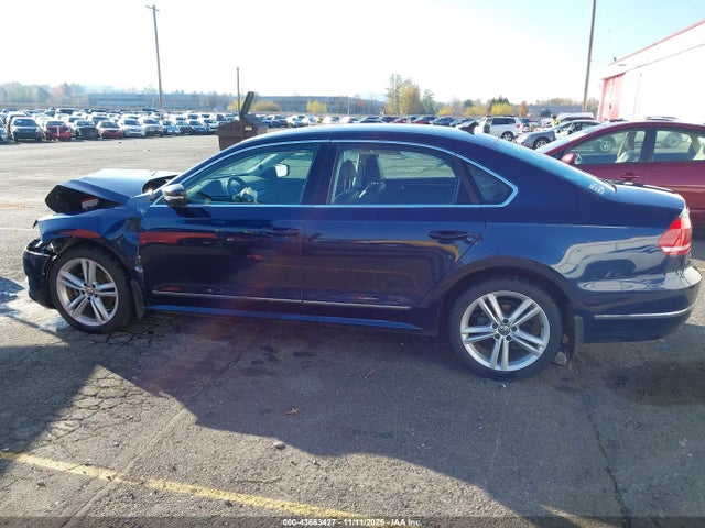 Продаж на аукціоні авто 2014 Volkswagen Passat 2.0l Tdi Sel Premium, vin: 1VWCN7A35EC026158, номер лоту: 43663427