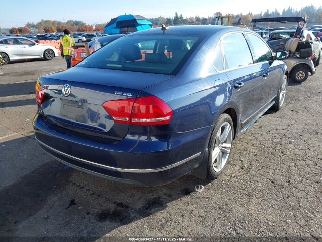 Продаж на аукціоні авто 2014 Volkswagen Passat 2.0l Tdi Sel Premium, vin: 1VWCN7A35EC026158, номер лоту: 43663427