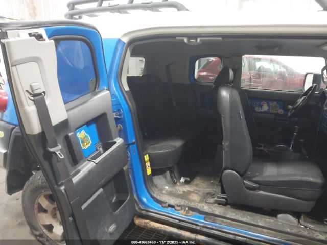 2007 TOYOTA FJ CRUISER JTEBU11F070043359 Photo 7