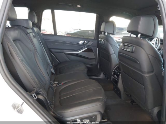 2021 BMW X7 5UXCX6C08M9G16474 Photo 7
