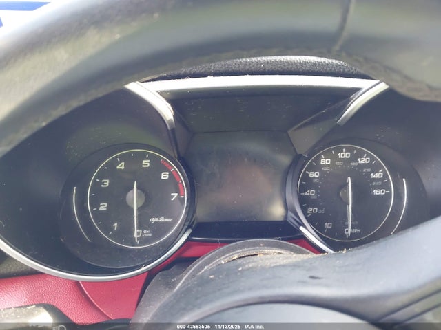 2017 ALFA ROMEO GIULIA ZARFAEBN2H7547342 Photo 6