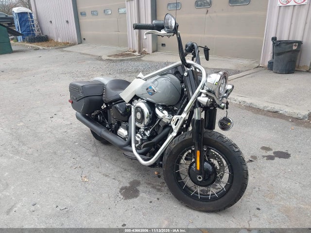 2025 HARLEY-DAVIDSON FLHC 1HD1YA910SB017305