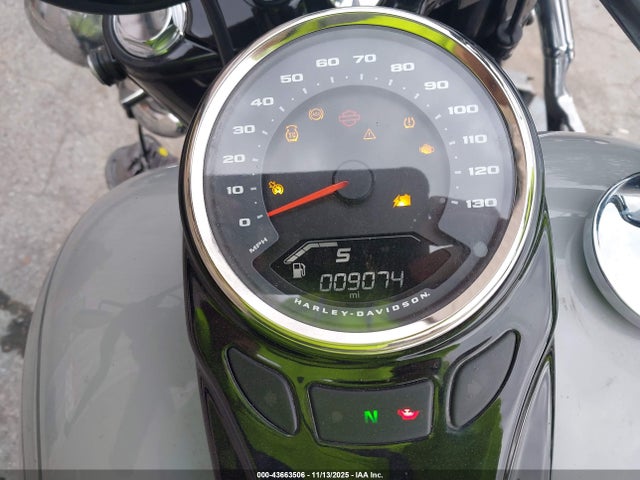 2025 HARLEY-DAVIDSON FLHC 1HD1YA910SB017305 Photo 6
