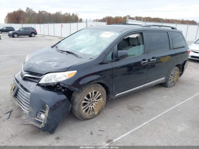 2019 TOYOTA SIENNA 5TDYZ3DC6KS993762 Photo 1