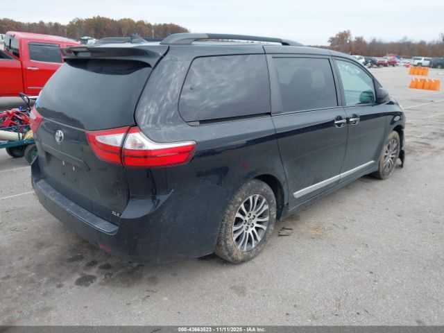 2019 TOYOTA SIENNA 5TDYZ3DC6KS993762 Photo 3