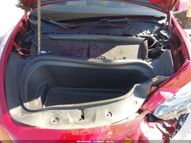 2024 TESLA MODEL Y 7SAYGDEE6RF064717 Photo 9