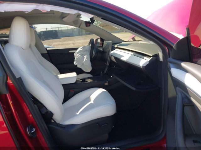 2024 TESLA MODEL Y 7SAYGDEE6RF064717 Photo 4