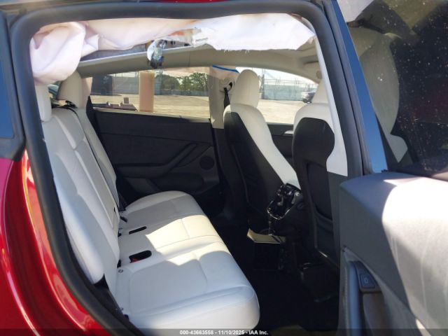 2024 TESLA MODEL Y 7SAYGDEE6RF064717 Photo 7