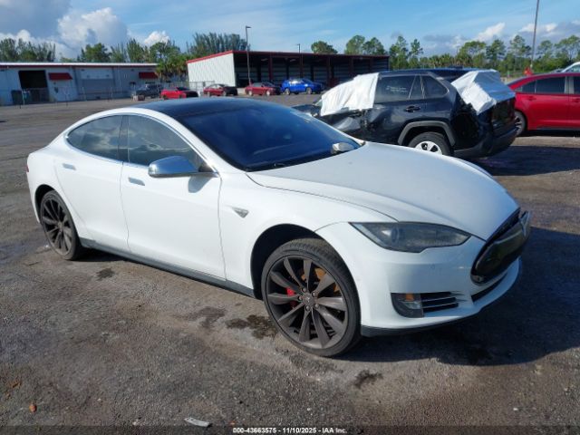 2014 TESLA MODEL S 5YJSA1H10EFP65226 Photo 0