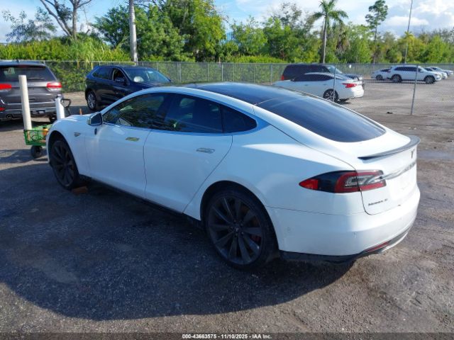 2014 TESLA MODEL S 5YJSA1H10EFP65226 Photo 2