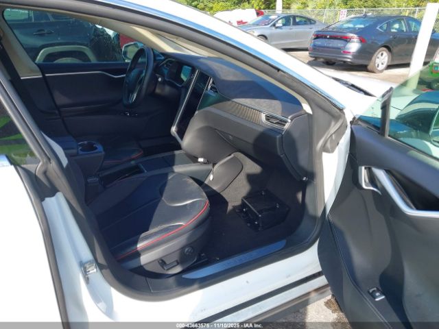 2014 TESLA MODEL S 5YJSA1H10EFP65226 Photo 4