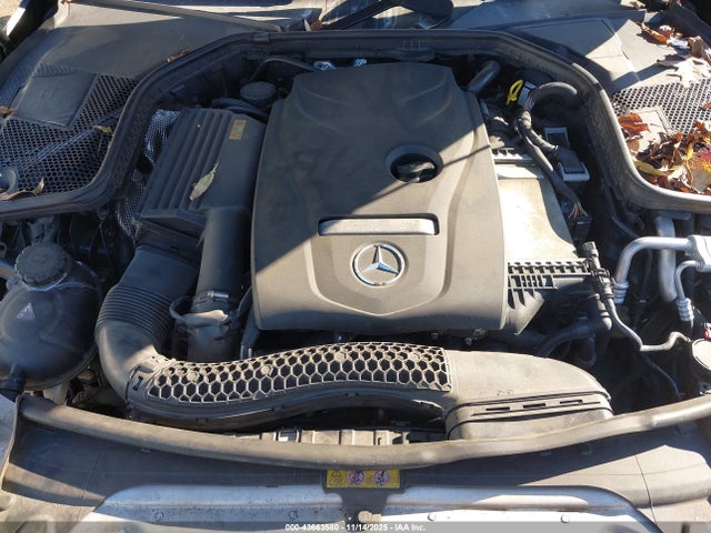 43663580 :رقم المزاد ، 55SWF4KB4HU186541 vin ، 2017 Mercedes-benz C 300 4matic مزاد بيع