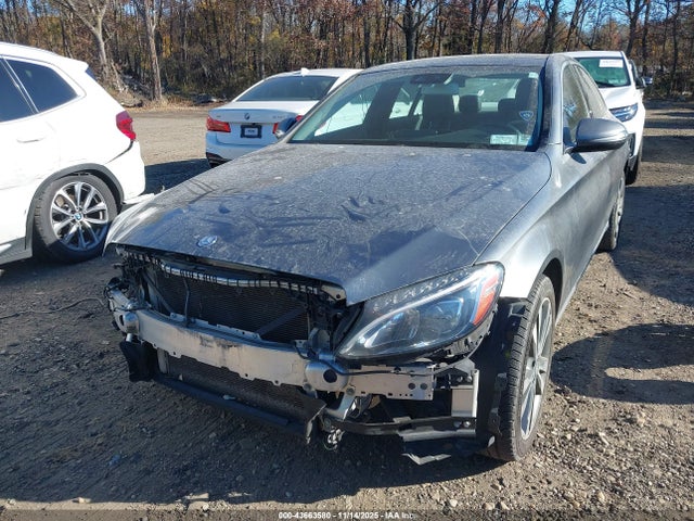 43663580 :رقم المزاد ، 55SWF4KB4HU186541 vin ، 2017 Mercedes-benz C 300 4matic مزاد بيع