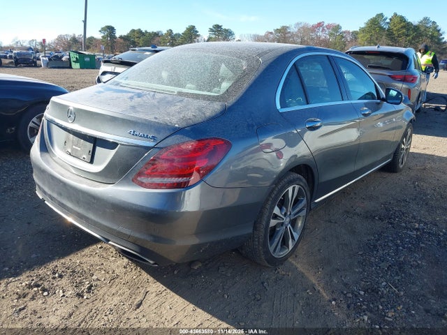 43663580 :رقم المزاد ، 55SWF4KB4HU186541 vin ، 2017 Mercedes-benz C 300 4matic مزاد بيع