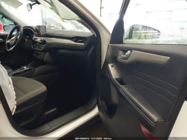2021 FORD ESCAPE 1FMCU9G68MUB06173 Photo 4