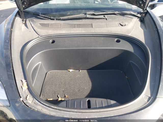 2018 TESLA MODEL 3 5YJ3E1EB3JF100272 Photo 9