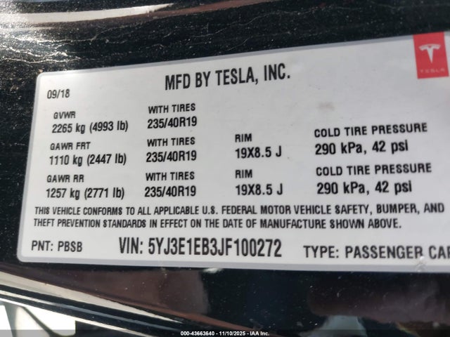 2018 TESLA MODEL 3 5YJ3E1EB3JF100272 Photo 8