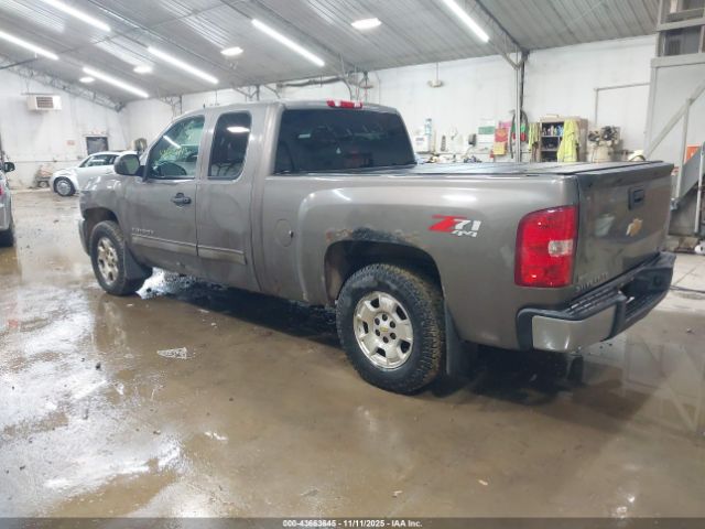 2012 CHEVROLET SILVERADO 1500 1GCRKSE72CZ275579 Photo 2