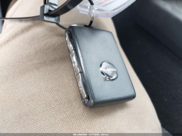 2025 VOLVO XC60 YV4M12RC6S1160224 Photo 10