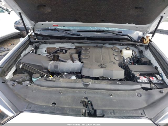 2024 TOYOTA 4RUNNER JTERU5JR3R6293291 Photo 9