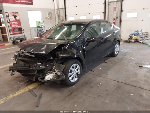 KIA RIO LX 2015 KNADM4A35F6432771 Image 2