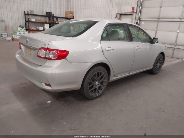 2013 TOYOTA COROLLA 2T1BU4EE8DC077039 Photo 3