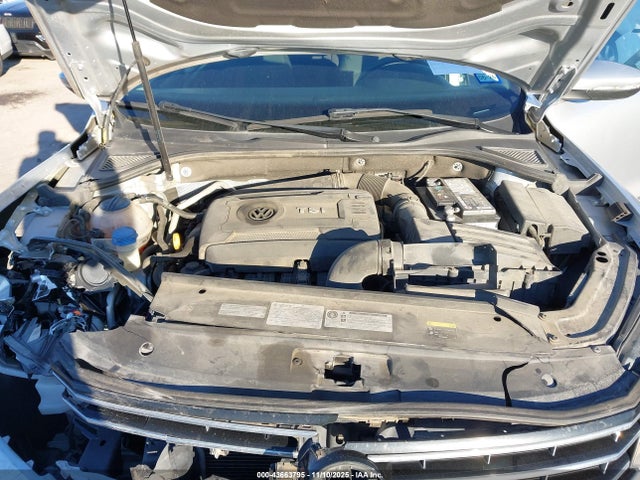 2016 Volkswagen Passat 1.8t S მანქანა იყიდება აუქციონზე, vin: 1VWAS7A35GC033856, აუქციონის ნომერი: 43663795