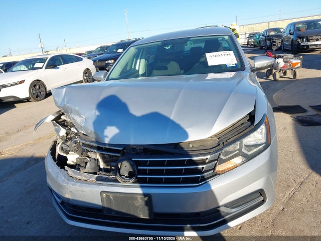 2016 Volkswagen Passat 1.8t S მანქანა იყიდება აუქციონზე, vin: 1VWAS7A35GC033856, აუქციონის ნომერი: 43663795