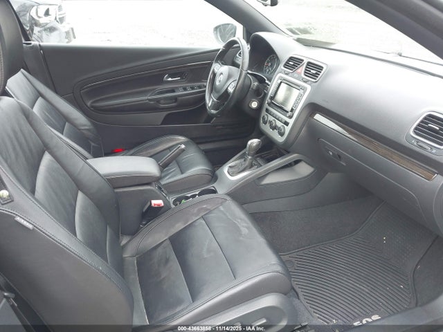 2015 VOLKSWAGEN EOS WVWFW8AH0FV003052 Photo 4
