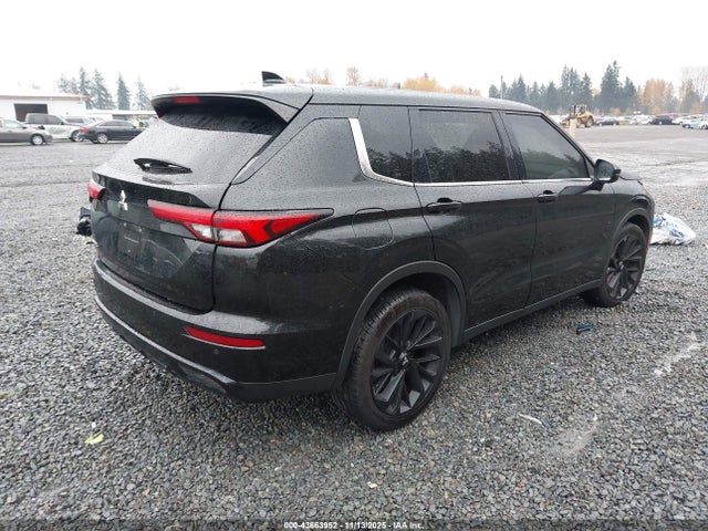 2022 MITSUBISHI OUTLANDER JA4J4UA83NZ066835 Photo 3