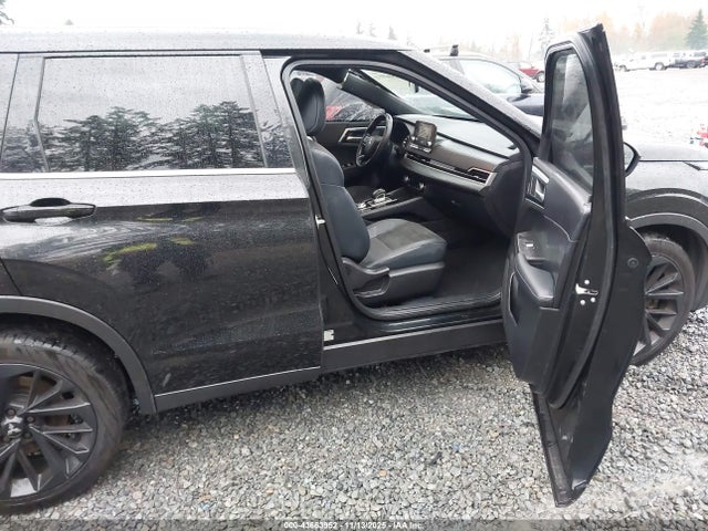 2022 MITSUBISHI OUTLANDER JA4J4UA83NZ066835 Photo 4