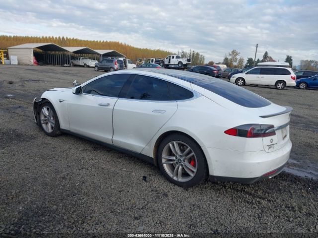 2015 TESLA MODEL S 5YJSA1H49FF086793 Photo 2