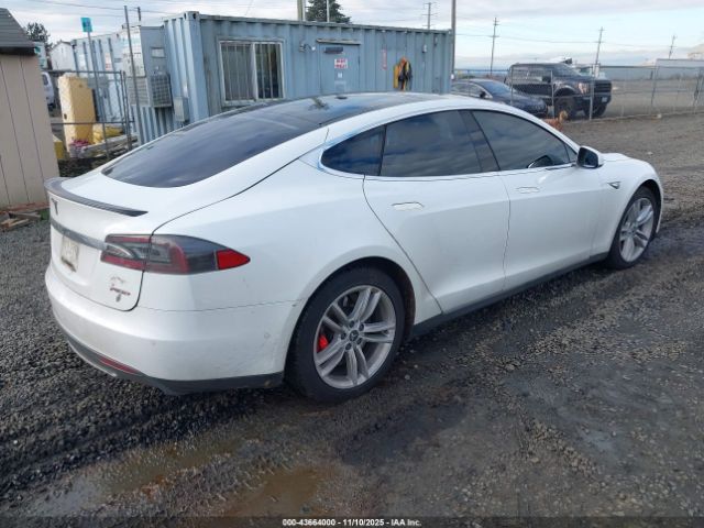 2015 TESLA MODEL S 5YJSA1H49FF086793 Photo 3